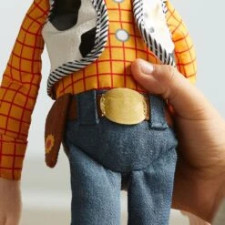 Disney Woody Plush – Toy Story 4 – Medium 18 1/2'' 10 Disney Woody Plush – Toy Story 4 – Medium 18 1/2'' -Disney 1231000444633 3
