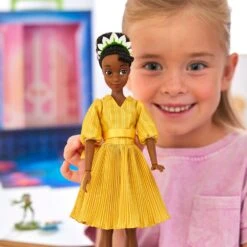 Tiana Disney Story Doll – The Princess And The Frog – 11 1/2'' 15 Tiana Disney Story Doll – The Princess And The Frog – 11 1/2'' -Disney 1610040902065 2
