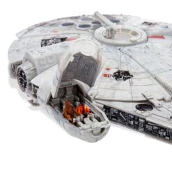 Disney Star Wars Micro Galaxy Squadron Galaxy's Edge Millennium Falcon Vehicle 12 Disney Star Wars Micro Galaxy Squadron Galaxy's Edge Millennium Falcon Vehicle -Disney 1715058480084 3