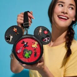 Disney Mickey Mouse Icon Pin Trading Bag 17 Disney Mickey Mouse Icon Pin Trading Bag -Disney 3805056580080 7