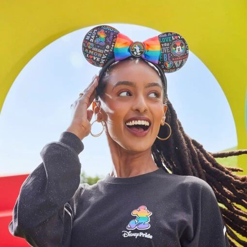 Mickey Mouse ''Love'' Ear Headband For Adults – Disney Pride Collection - Image 2