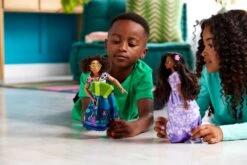 Disney Mirabel Singing Doll – Encanto 20 Disney Mirabel Singing Doll – Encanto -Disney 6002059731814 8