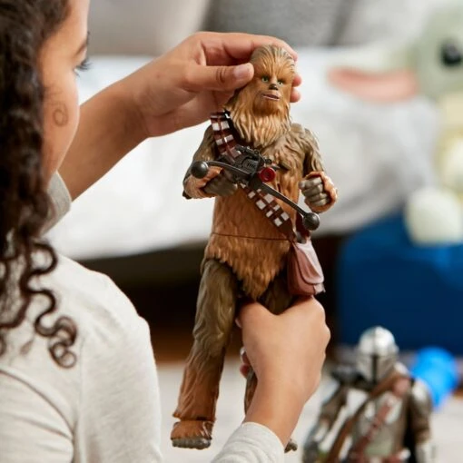 Disney Chewbacca Talking Action Figure – Star Wars - Image 2