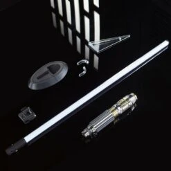 Disney Mace Windu Legacy Custom LIGHTSABER Collectible Set – Star Wars -Disney 6106047623984 7