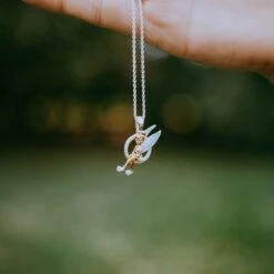 Disney Tinker Bell Seated Necklace By Rebecca Hook – Peter Pan 10 Disney Tinker Bell Seated Necklace By Rebecca Hook – Peter Pan -Disney 7401057287072 3