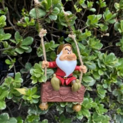 Disney 24" Grumpy Swing-n-Ring Resin/Stone Statue -Disney GUEST 93ee4898 2c6b 4dd5 9483 5305afebca37